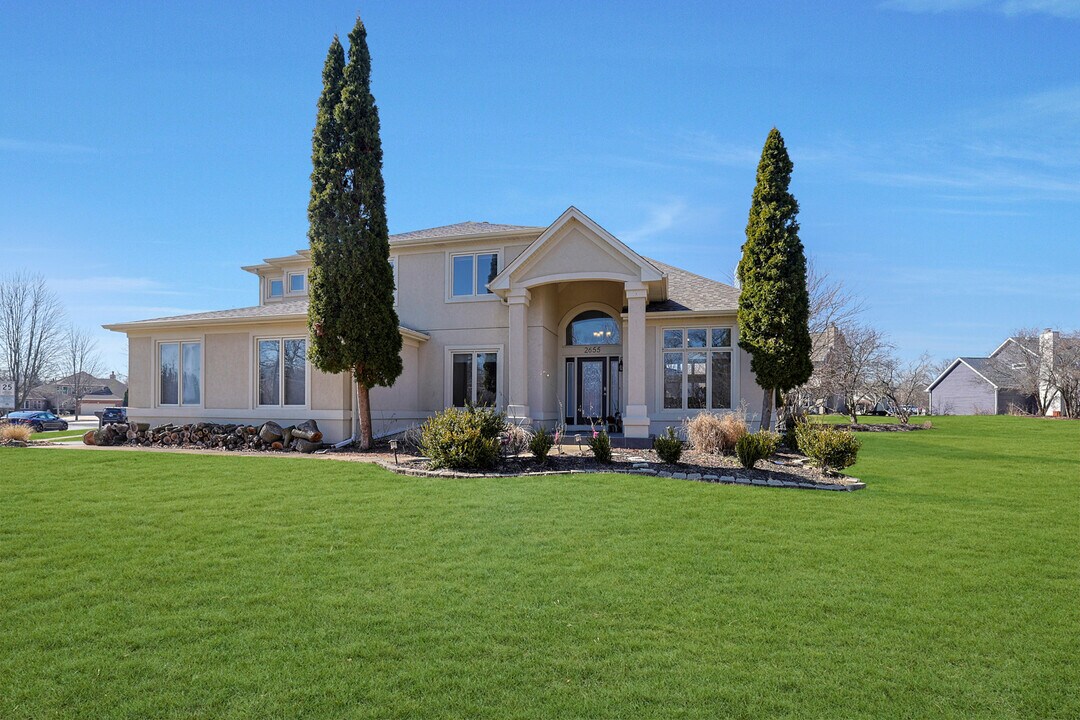 2655 Molitor Rd in Aurora, IL - Building Photo