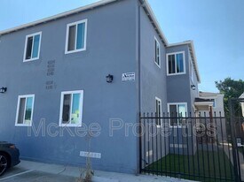 4334.5 Van Dyke Ave in San Diego, CA - Building Photo