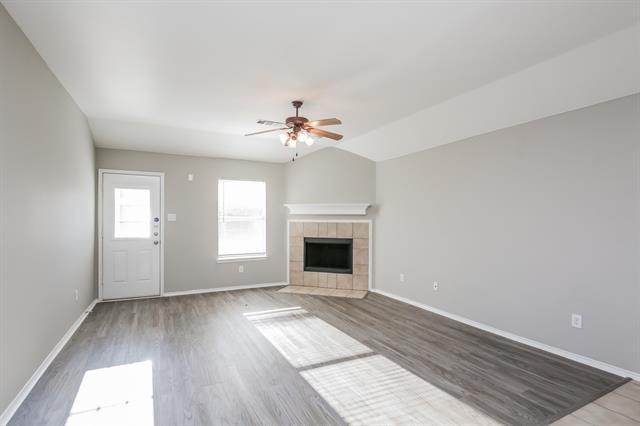 2100 Hayes St in McKinney, TX - Building Photo - Building Photo