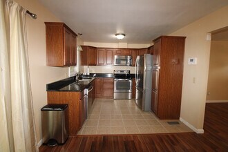 2413 Hunt Club Rd in Sumter, SC - Building Photo - Building Photo