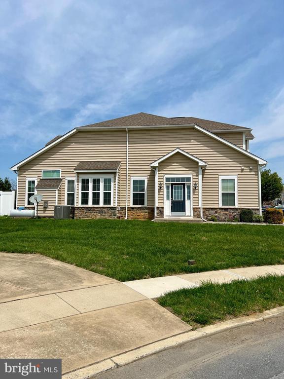 property at 20118 O'Neals Pl