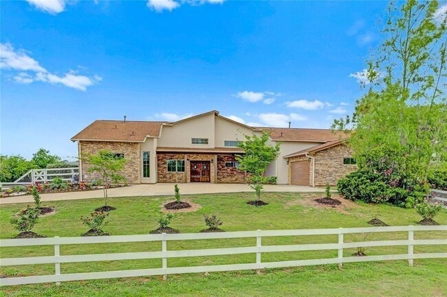 5403 E river Dr in Richmond, TX - Building Photo - Building Photo