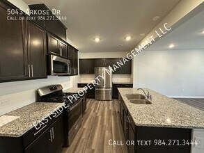 5043 Arkose Dr in Raleigh, NC - Building Photo - Building Photo