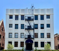 636 S Burnside in Los Angeles, CA - Building Photo