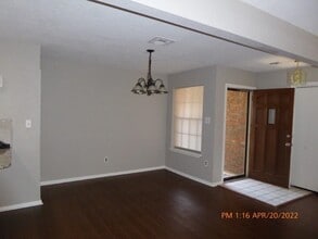 1706 NW Gray Warr Pl in Lawton, OK - Building Photo - Building Photo