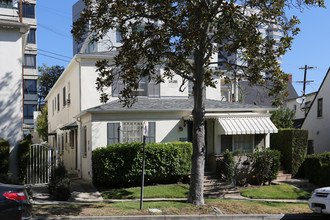 10331-10333 1/2 Ashton Ave in Los Angeles, CA - Foto de edificio - Building Photo