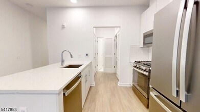 1181 Morris Ave in Union, NJ - Building Photo - Building Photo