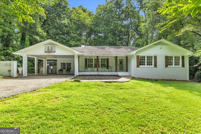 property at 5095 S Trimble Rd