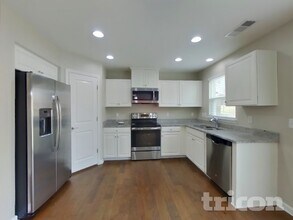 2904 Cherry Point Ln in Columbia, TN - Building Photo - Building Photo