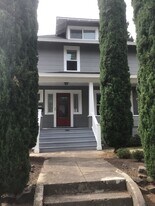 1615 SE 37th Ave in Portland, OR - Building Photo