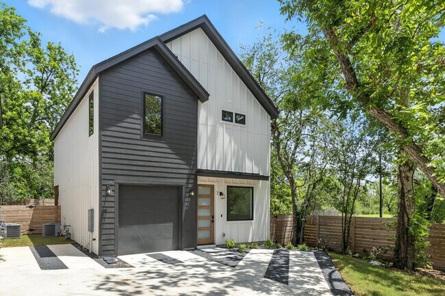 property at 3001 E 51st St