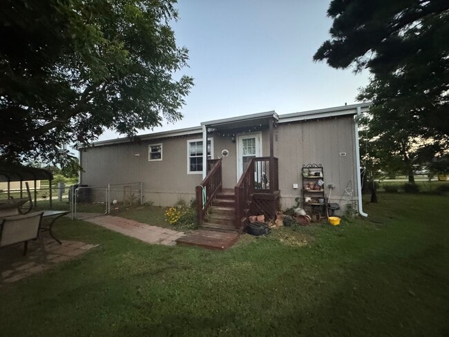 2633 CR 429 in Cleburne, TX - Building Photo - Building Photo