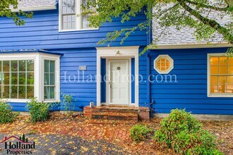 1005 NE Cornell Rd in Hillsboro, OR - Building Photo - Building Photo