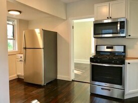 297 Fulton St, Unit 2 in Medford, MA - Building Photo