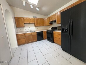 5248 Desert Shadows Dr in Sierra Vista, AZ - Building Photo - Building Photo