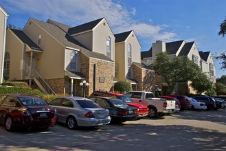 The Parkway Quarter in Dallas, TX - Foto de edificio - Building Photo
