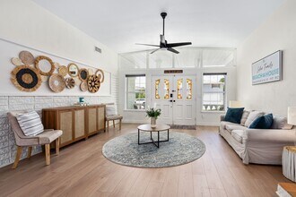 94 Ivanhoe Dr in Ormond Beach, FL - Building Photo - Building Photo