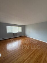 2124 14th Ave in Broadview, IL - Building Photo - Building Photo