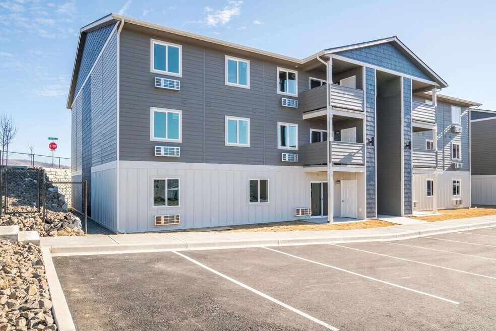 Skyview Apartments East Wenatchee, WA Apartments For Rent