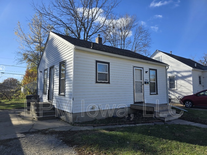 1754 Locke Ave in Waterloo, IA - Building Photo