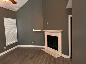 18528 Shadow Ridge Dr in Dallas, TX - Building Photo - Building Photo