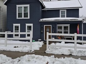 1014 E Gorham St in Madison, WI - Building Photo