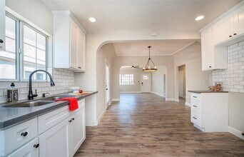 735 S Woods Ave in East Los Angeles, CA - Building Photo - Building Photo