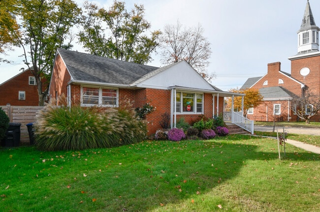 property at 1514 Stafford Ave