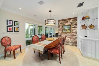8845 School House Rd in Coral Gables, FL - Building Photo - Building Photo