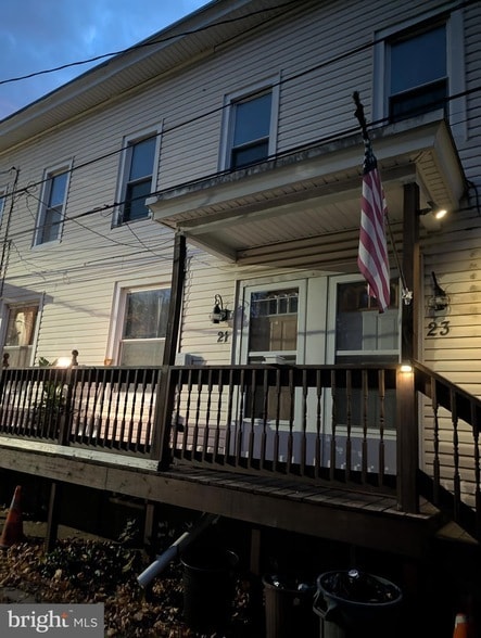 property at 17 Pine St