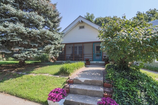 property at 4805 Mercier St