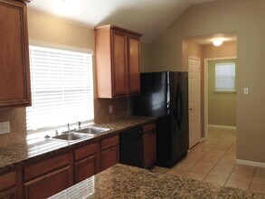 2210 Two Trail Dr in Spring, TX - Building Photo - Building Photo