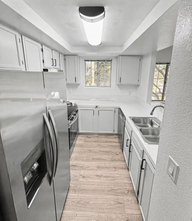 1424 Market St in Oakland, CA - Building Photo - Building Photo