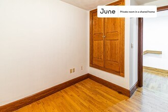 Private bedroom in 5 bed/2 bath Home in Boston, MA - Building Photo - Building Photo
