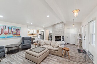 1736 W Latimer Pl in Tulsa, OK - Building Photo - Building Photo