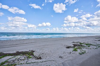 200 S Beach Rd in Tequesta, FL - Building Photo - Building Photo