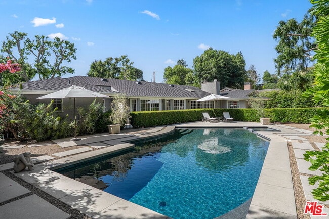 property at 4658 Del Moreno Dr