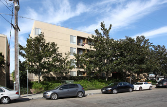 Pacific Vu Apartments in San Diego, CA - Building Photo - Building Photo