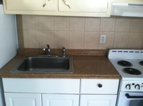 495 Main St in Fort Lee, NJ - Foto de edificio - Building Photo