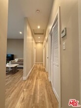 10905 Olinda St in Los Angeles, CA - Building Photo - Building Photo