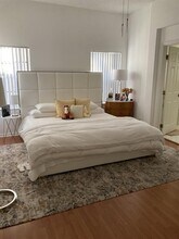 4382 Fox Ridge Dr in Weston, FL - Building Photo - Building Photo