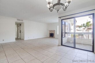 6737 Friars Rd in San Diego, CA - Foto de edificio - Building Photo