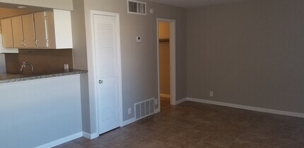 1601 Pennsylvania St NE in Albuquerque, NM - Building Photo - Building Photo