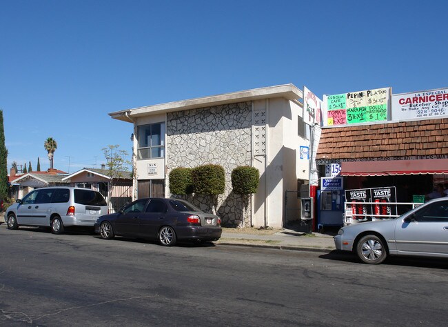 4019 46th St in San Diego, CA - Foto de edificio - Building Photo