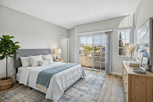 Crenshaw Townhouse in Los Angeles, CA - Building Photo - Building Photo