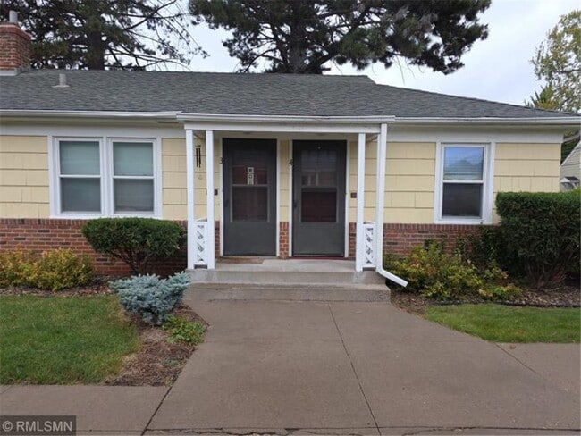 property at 656 Cleveland Ave S