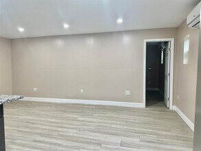 1650 SW 117th Ave in Davie, FL - Building Photo - Building Photo