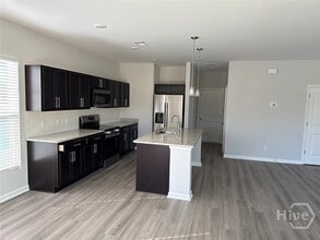 201 Chime Creek Dr in Pooler, GA - Building Photo - Building Photo