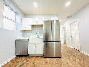 735 S Western Ave in Chicago, IL - Building Photo - Building Photo