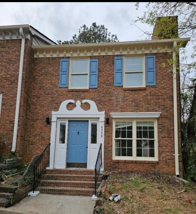 property at 4350 Village Square Ln